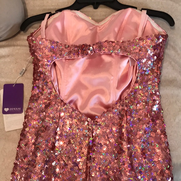 Train strapless sweetheart sequin dress - Picture 2 of 7